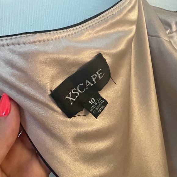 Floor length sz 10 - Picture 5 of 7